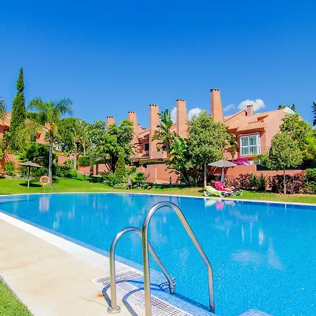 Oleholidays Adosado Reserva Monteros Apartment *
